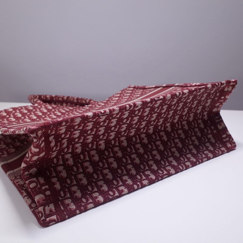 Replica Dior Tote Book Red Print - high-quality designer bag clone