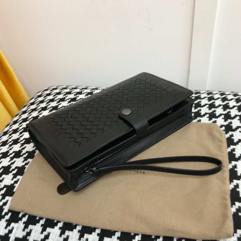 Replica Bottega Veneta Clutch Black - best quality luxury bag dupe