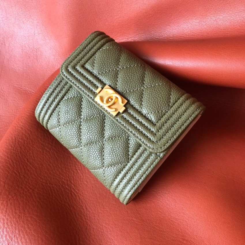 Replica Chanel Le Boy Compact Wallet - best-selling designer handbag dupe