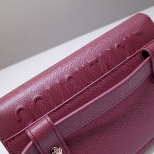 Replica Dior 30 Montaigne Pouch Red - high-quality designer bag clone