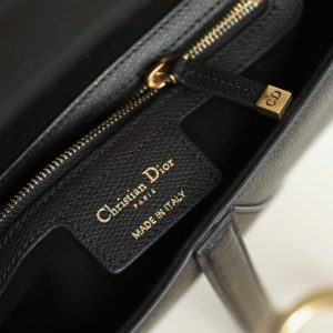 Replica Dior Saddle Bag Black - ultra-realistic fake designer tote