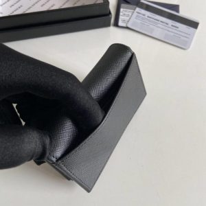 Replica Prada Saffiano Wallet Full Color - realistic designer-inspired fake bag