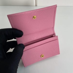 Replica Prada Saffiano Wallet - high-end fake designer purse