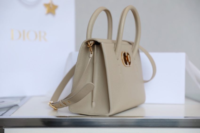Replica Dior St Honoré Tote Beige - high-quality designer bag clone