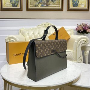 Replica Louis Vuitton Robusto Briefcase - best-selling designer handbag dupe