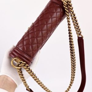 Replica CHANEL Le Boy Red - best-selling designer handbag dupe