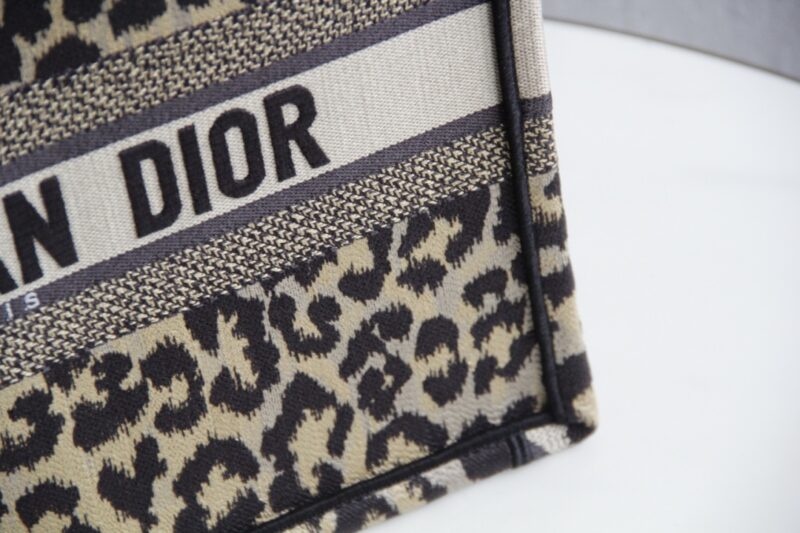Replica Dior Tote Book Leopard Print - near-authentic luxury replica handbag