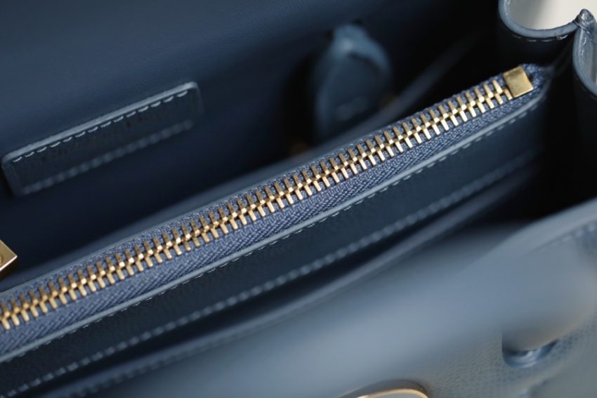 Replica Dior St Honoré Tote Blue - near-authentic luxury replica handbag