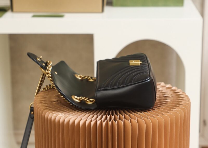 Replica Gucci Marmont Medium Black - best-selling designer handbag dupe