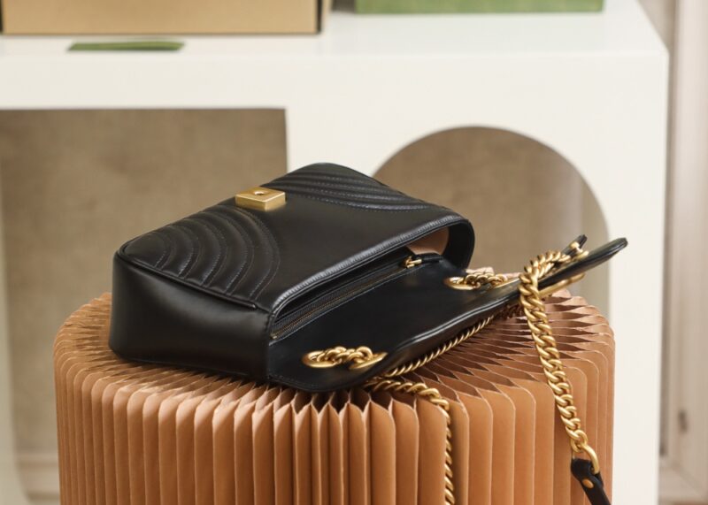 Replica Gucci Marmont Medium Black - realistic designer-inspired fake bag