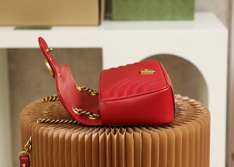 Replica Gucci GG Marmont 1955 Medium Red - best quality luxury bag dupe