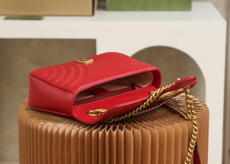 Replica Gucci GG Marmont 1955 Medium Red - high-end fake designer purse