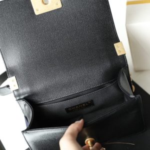 Replica CHANEL Le Boy Black - top-tier luxury replica shoulder bag