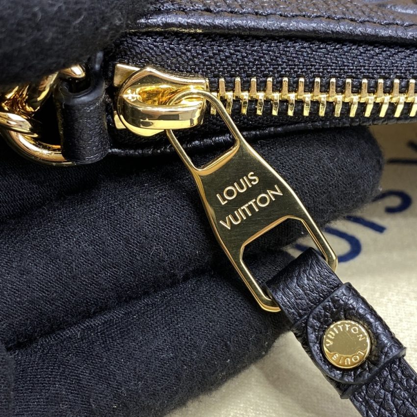 Replica Louis Vuitton Easy Pouch Black - top-tier luxury replica shoulder bag