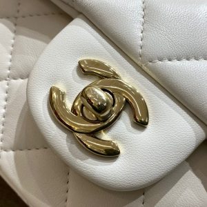 Replica CHANEL CF 20 cm Lion White - best-selling designer handbag dupe