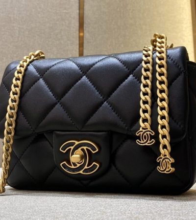 Replica CHANEL 22P Enamel Bag - premium 1:1 fake handbag model