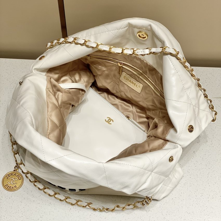 Replica CHANEL 22 Medium Handbag White - high-end fake designer purse
