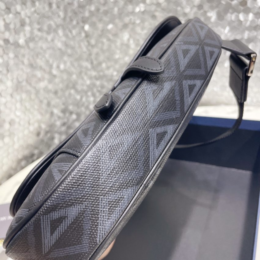 Replica Dior Saddle Bag Blue - near-authentic luxury replica handbag