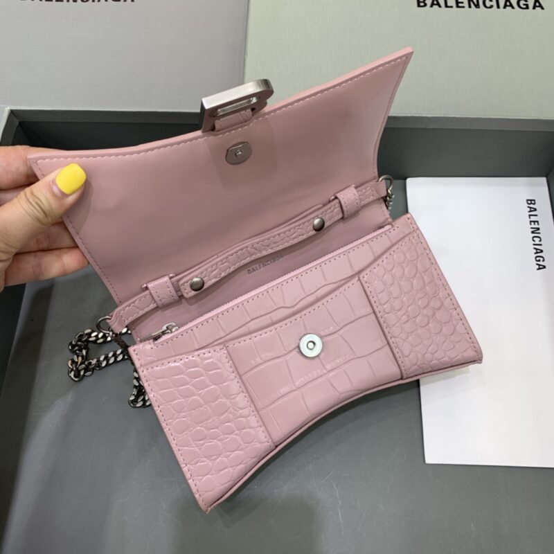 Replica Balenciaga Hourglass On Chain Pink - near-authentic luxury replica handbag