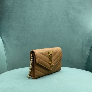 Replica Yves Saint Laurent Chain Wallet - realistic designer-inspired fake bag