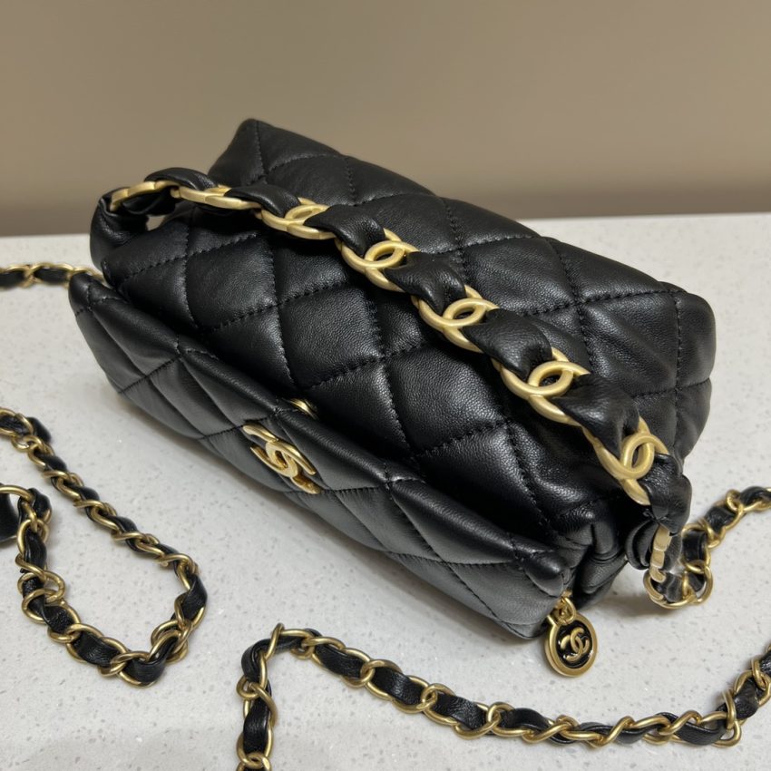 Replica CHANEL Hobo Bag Black - premium-grade designer purse dupe