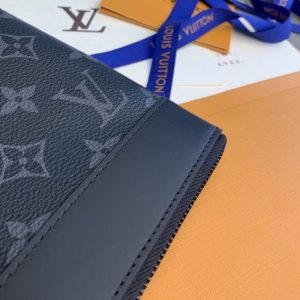 Replica Louis Vuitton To Go Pochette Black - best-selling designer handbag dupe