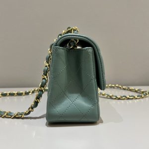 Replica CHANEL Classic Flap 17cm Green - premium-grade designer purse dupe