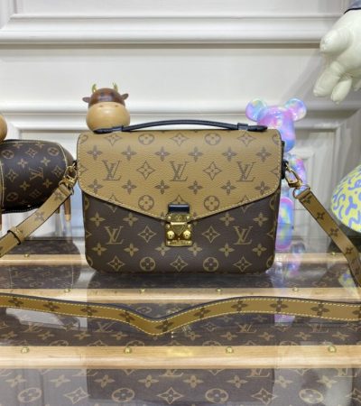 Replica Louis Vuitton Pochette Metis Brown Canvas - near-authentic luxury replica handbag