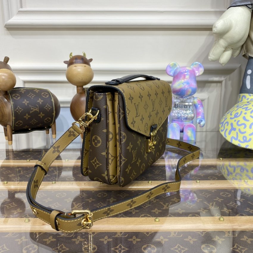 Replica Louis Vuitton Pochette Metis Brown Canvas - best-selling designer handbag dupe