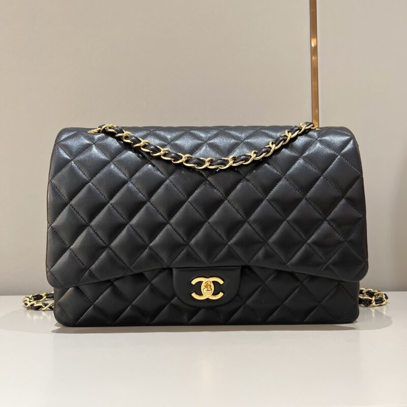 Replica CHANEL Classic Flap 33cm Maxi - realistic designer-inspired fake bag