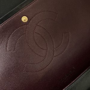 Replica CHANEL Classic Flap 33cm Maxi - near-authentic luxury replica handbag