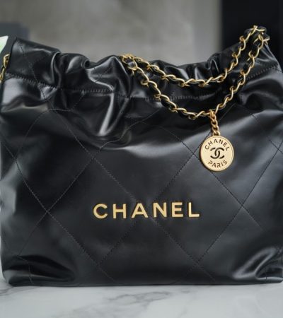 Replica CHANEL 22 Small Handbag Black