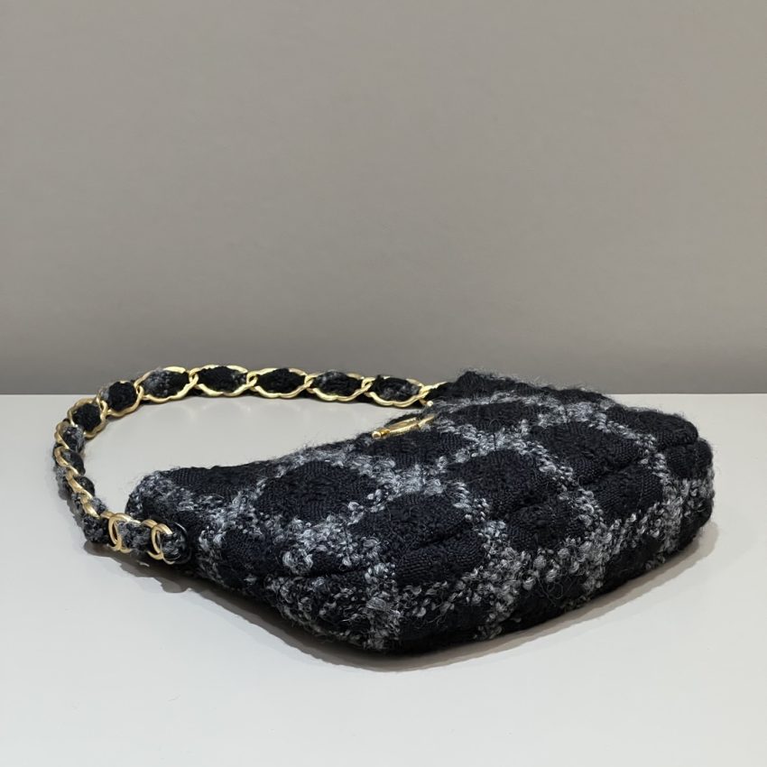 Replica CHANEL 22k Woolen Hobo - high-accuracy replica luxury purse