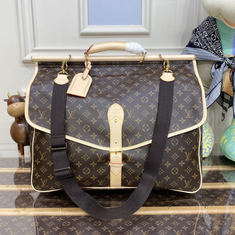 Replica Louis Vuitton Hunting Bag - authentic-look luxury purse replica