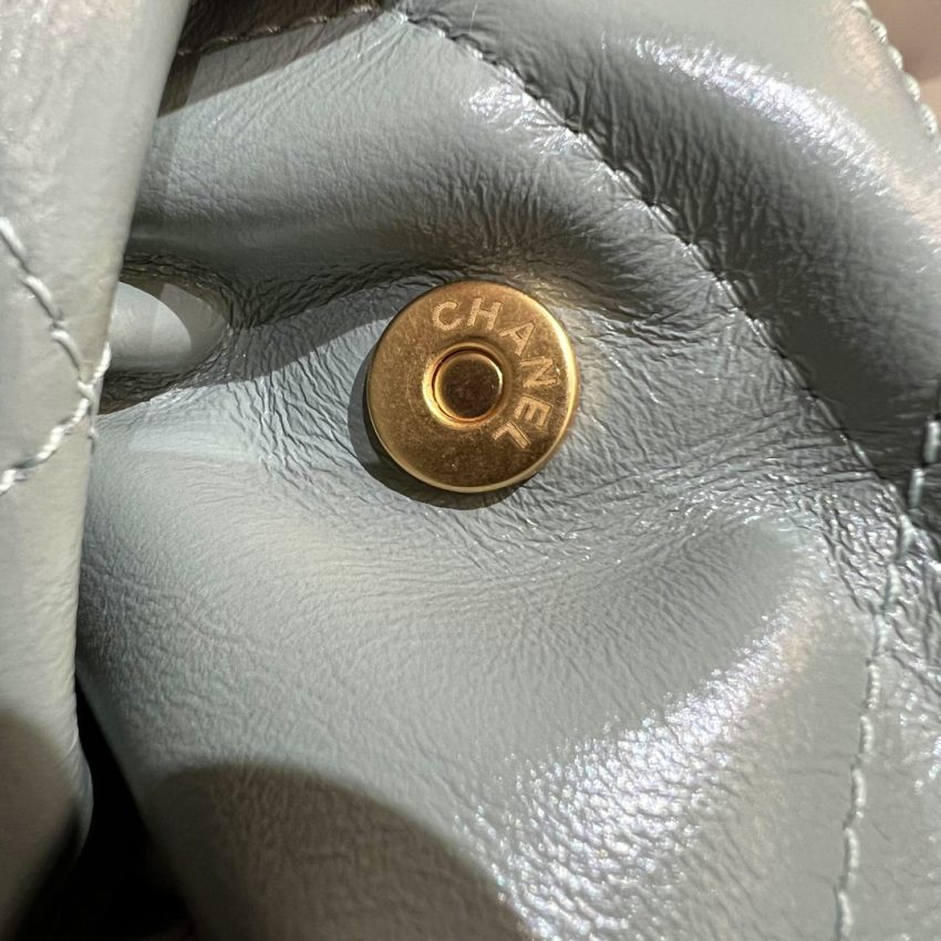 Replica CHANEL 22 Medium Handbag Mint Green - authentic-look luxury purse replica