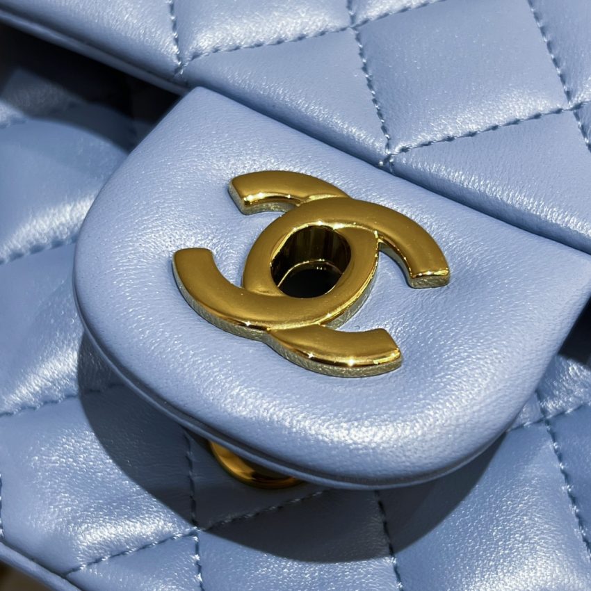 Replica CHANEL Classic Flap 17cm Blue - realistic designer-inspired fake bag