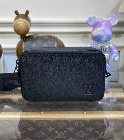 Replica Louis Vuitton Alpha Messenger Black - 1:1 designer replica handbag
