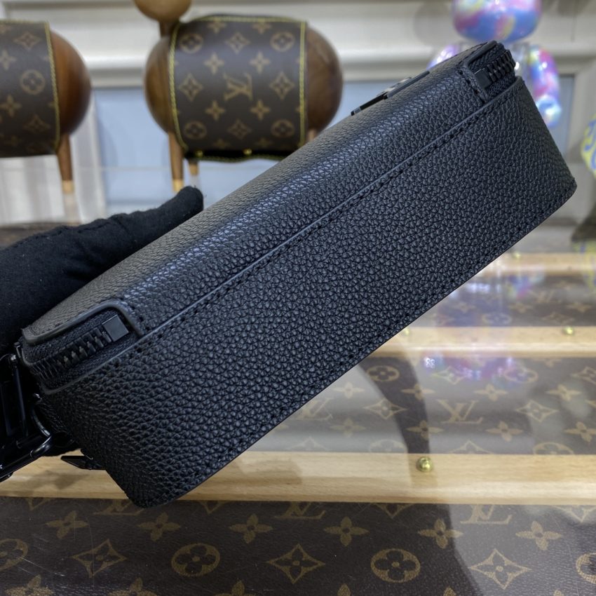Replica Louis Vuitton Alpha Messenger Black - authentic-look luxury purse replica