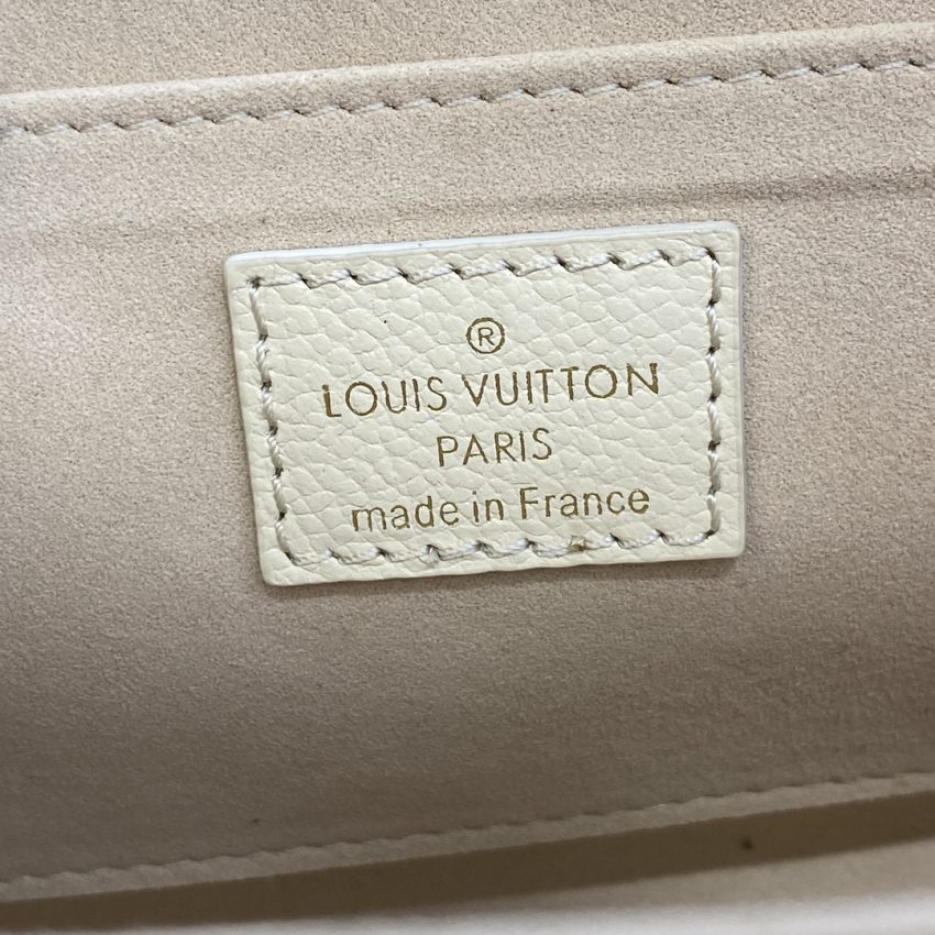Replica Louis Vuitton Favorite Pink White - realistic designer-inspired fake bag