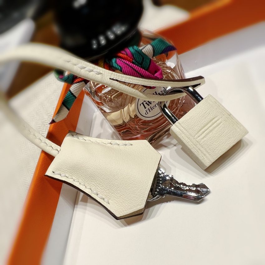 Replica Hermes Top Quality Replica Bag ShopPink Suede - high-accuracy replica luxury purse