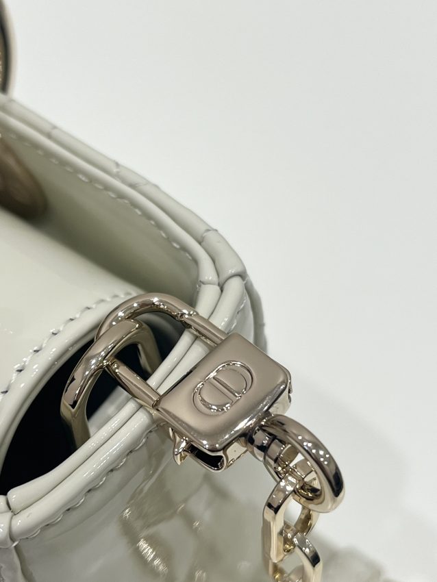 Replica Dior Lady D-Joy Bag White Patent - realistic designer-inspired fake bag