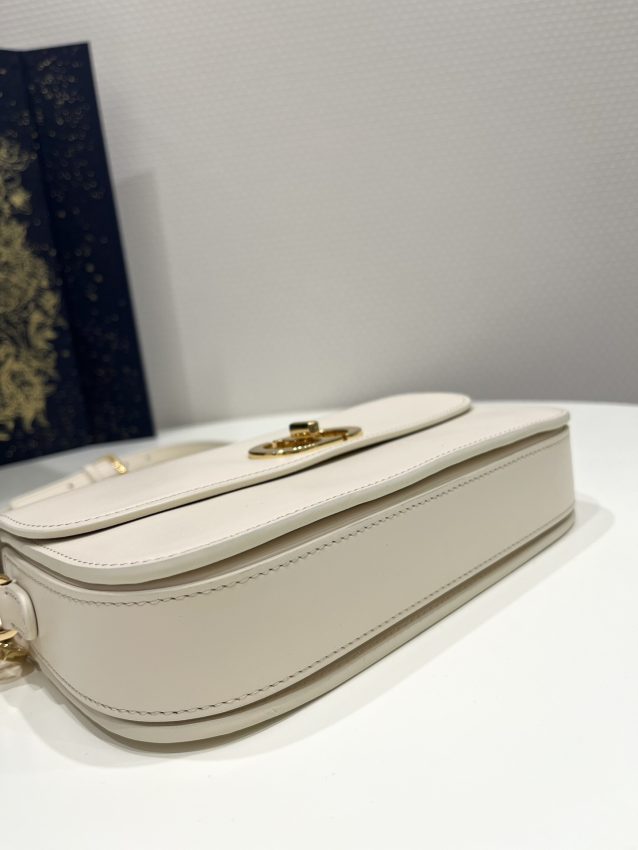 Replica Dior 30 Montaigne Avenue Bag White - high-quality designer bag clone
