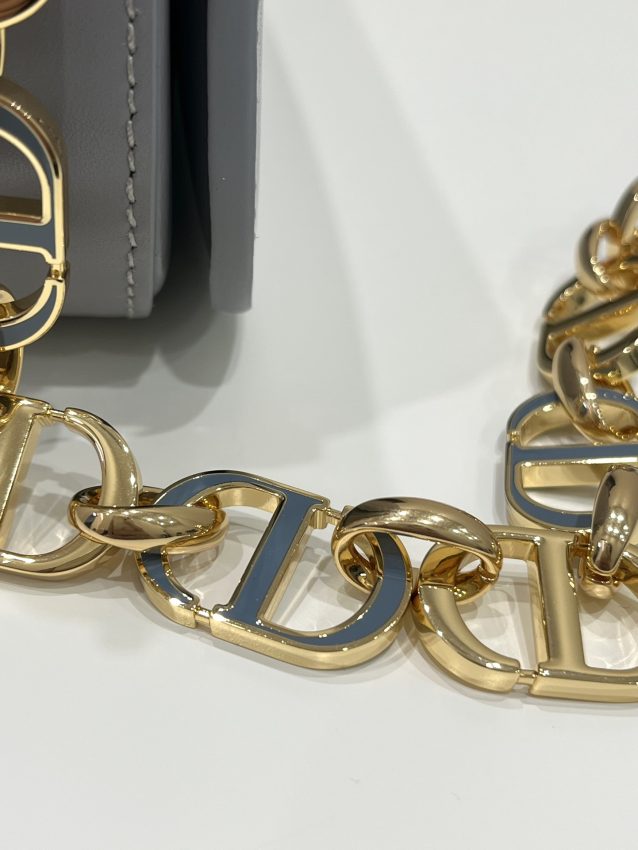 Replica Dior 30 Montaigne Avenue Bag Blue - authentic-look luxury purse replica