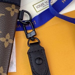 Replica Louis Vuitton To Go Pochette Brown - high-quality designer bag clone