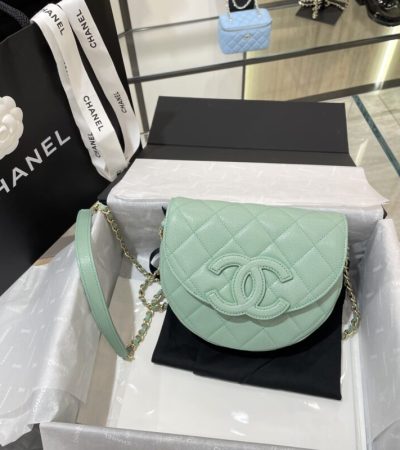 Replica CHANEL 23P Saddle Bag - near-authentic luxury replica handbag