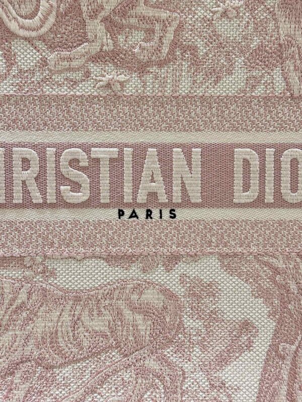 Replica Dior Tote Book Pink Tiger - near-authentic luxury replica handbag