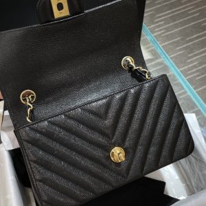 Replica CHANEL Classic Flap V 20cm - high-quality designer bag clone