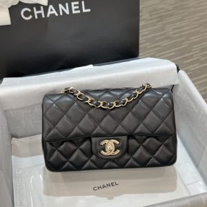 Replica CHANEL Classic Flap 20cm Black - top-tier luxury replica shoulder bag