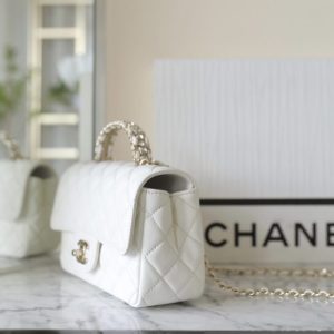 Replica CHANEL CF 20 cm Handle White - top-tier luxury replica shoulder bag