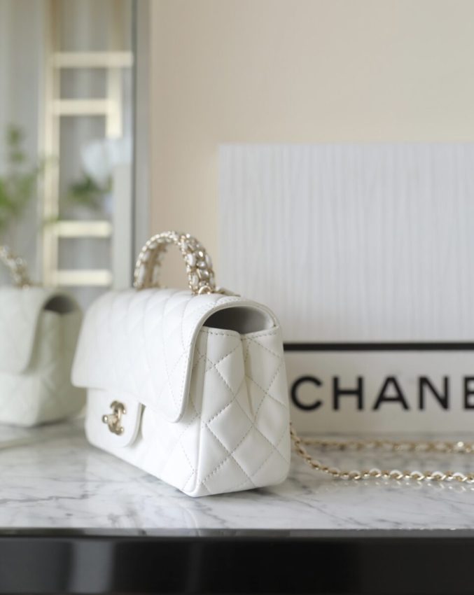 Replica CHANEL CF 20 cm Handle White - top-tier luxury replica shoulder bag